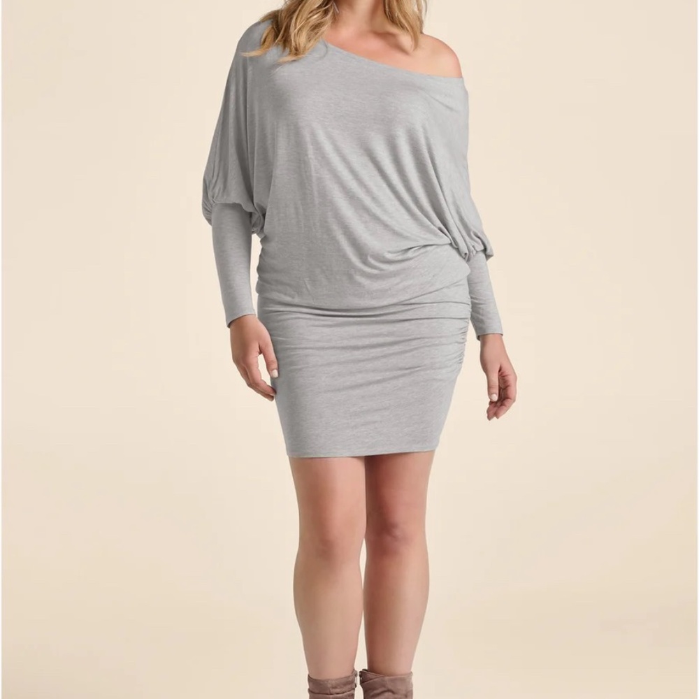 Off-Shoulder Dress - Picture 4 of 6